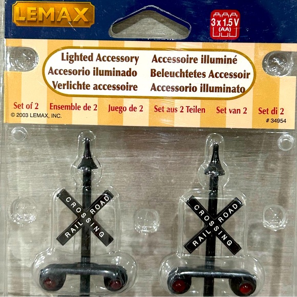 Lemax Railroad Crossing Lighted Accessory - Picture 6 of 6